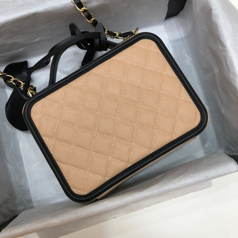 Chanel Medium Filigree Makeup Case - Image 3